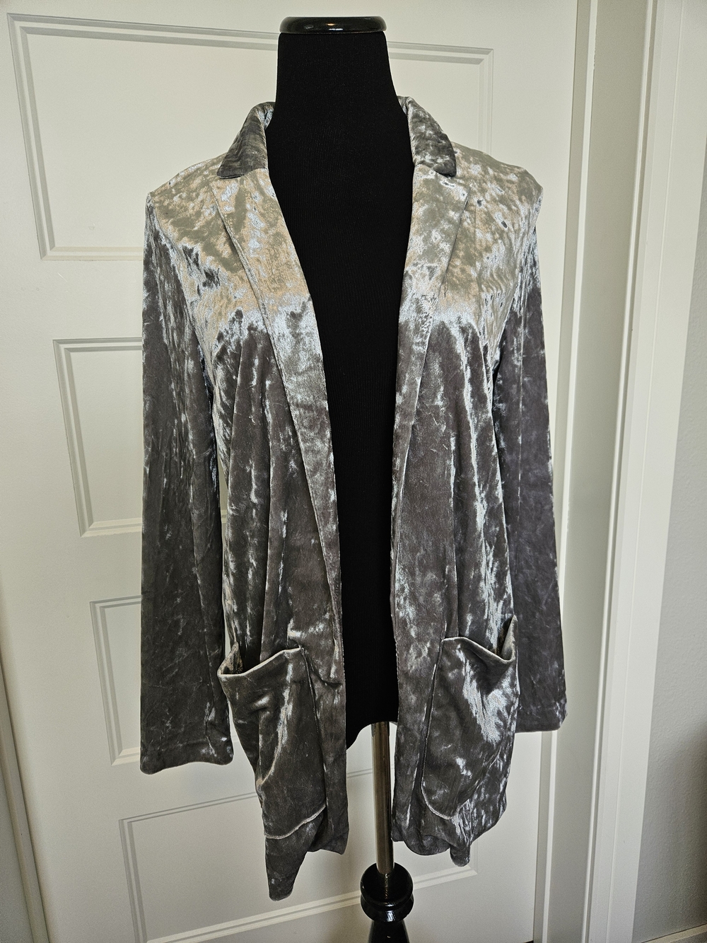 H&M Silver Gray Crushed Velvet Open Front Blazer